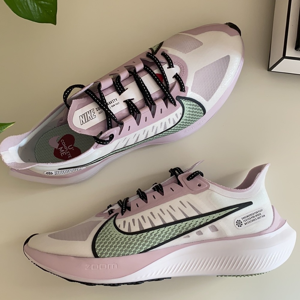 New Nike Zoom Gravity Running Shoe - Picture 7 of 8